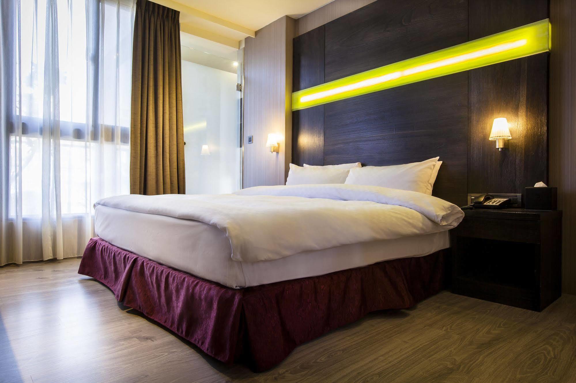Hotel Cube Tajcshung Kültér fotó